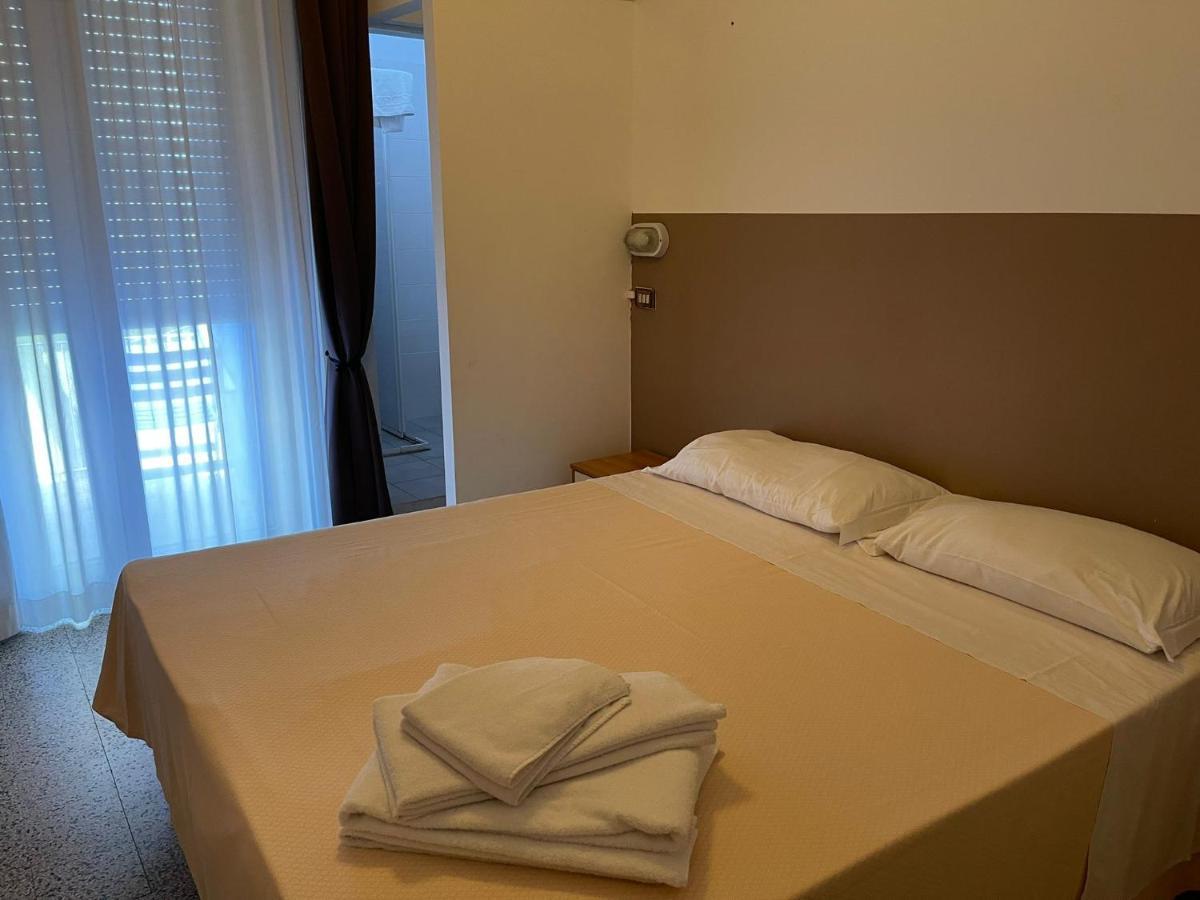 Hotel Ideal Rimini Eksteriør billede
