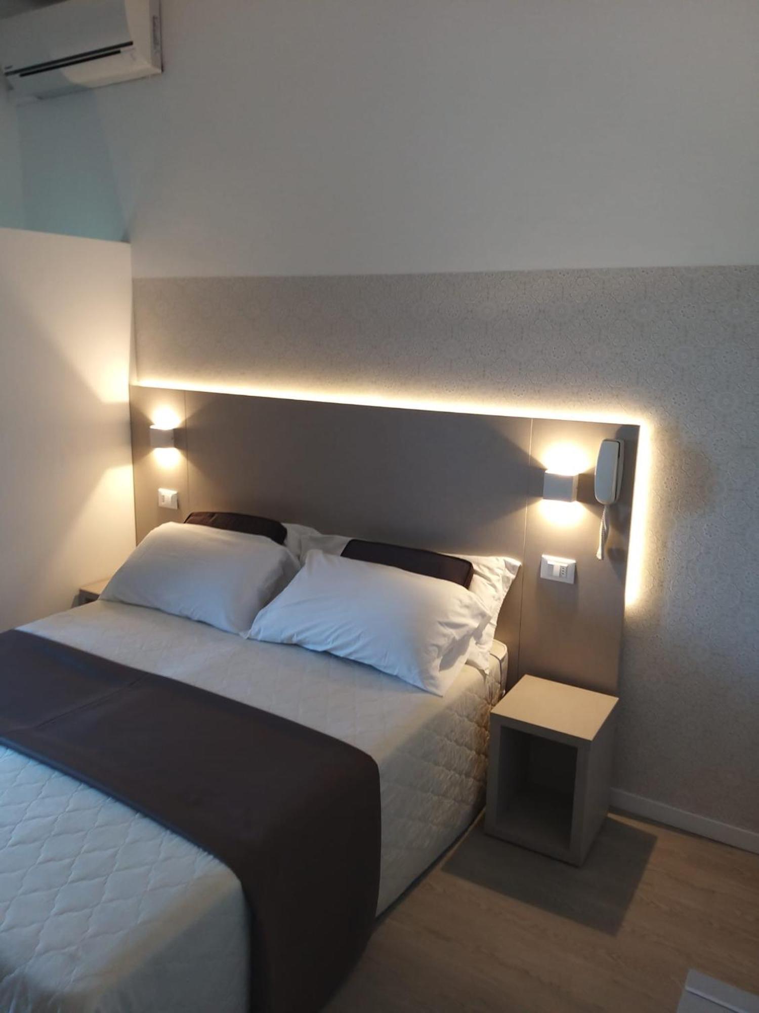 Hotel Ideal Rimini Eksteriør billede