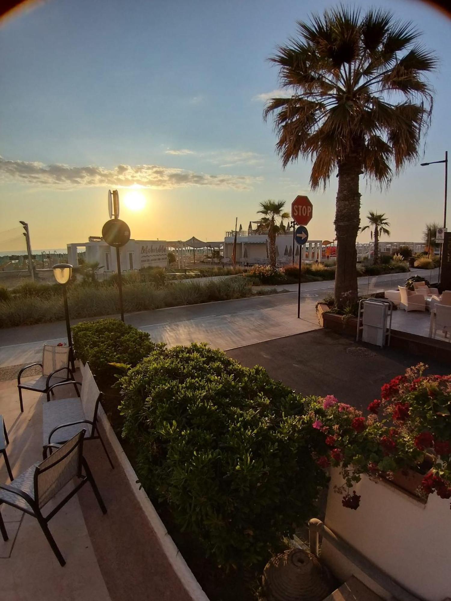 Hotel Ideal Rimini Eksteriør billede