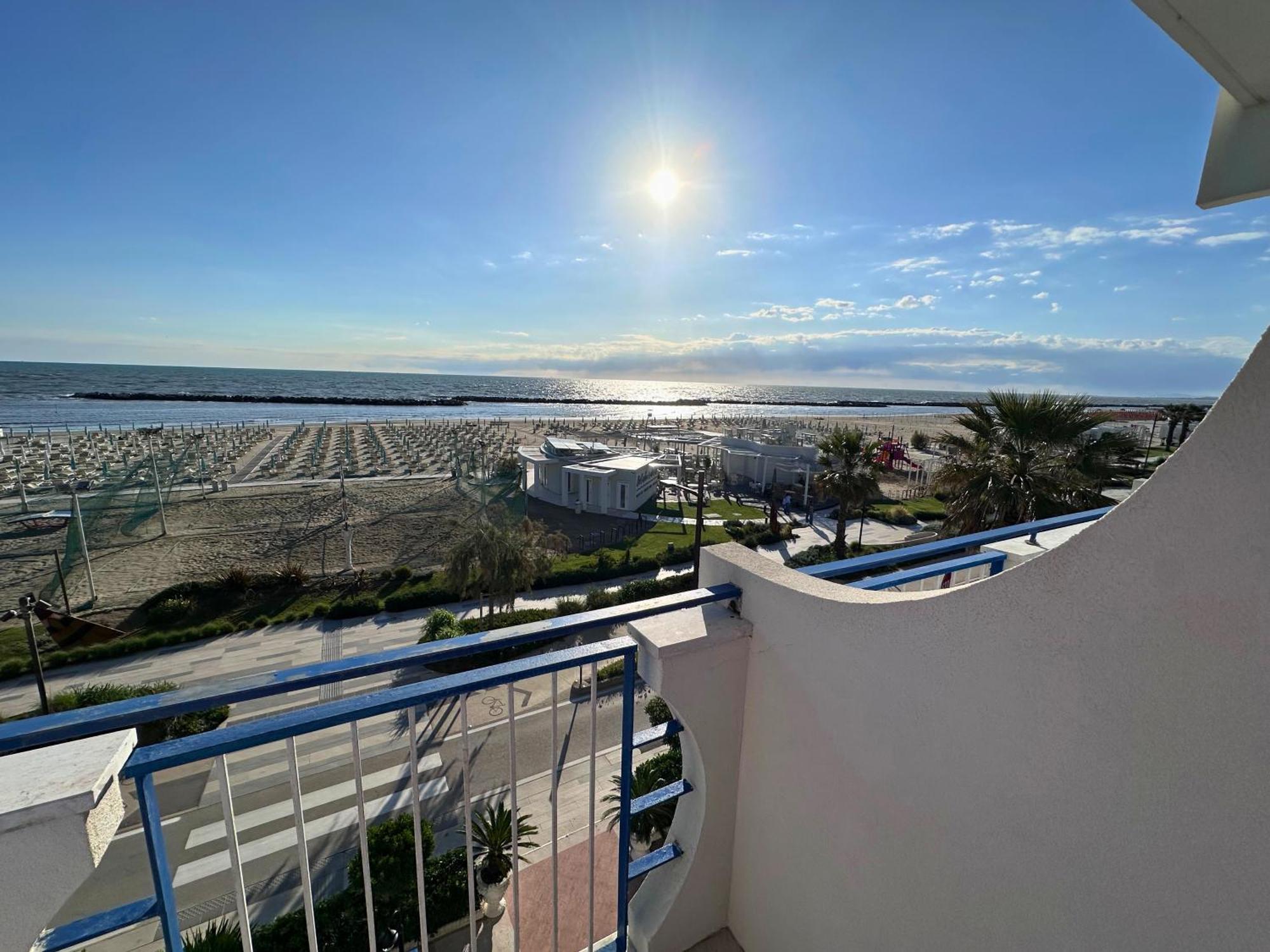 Hotel Ideal Rimini Eksteriør billede